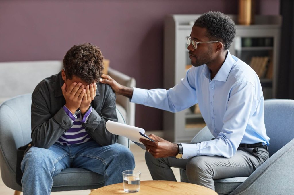 bullied-schoolboy-visiting-psychologist-2025-03-09-14-44-11-utc.jpg